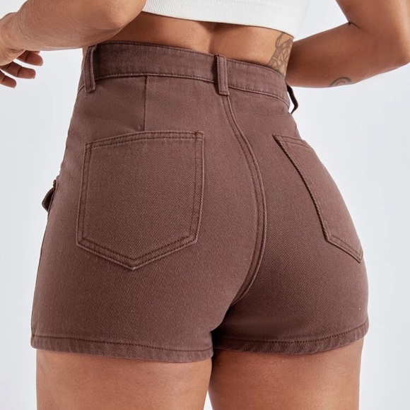 Brown denim shorts - Picture 2 of 3